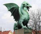 Скульптура крылатый дракон
